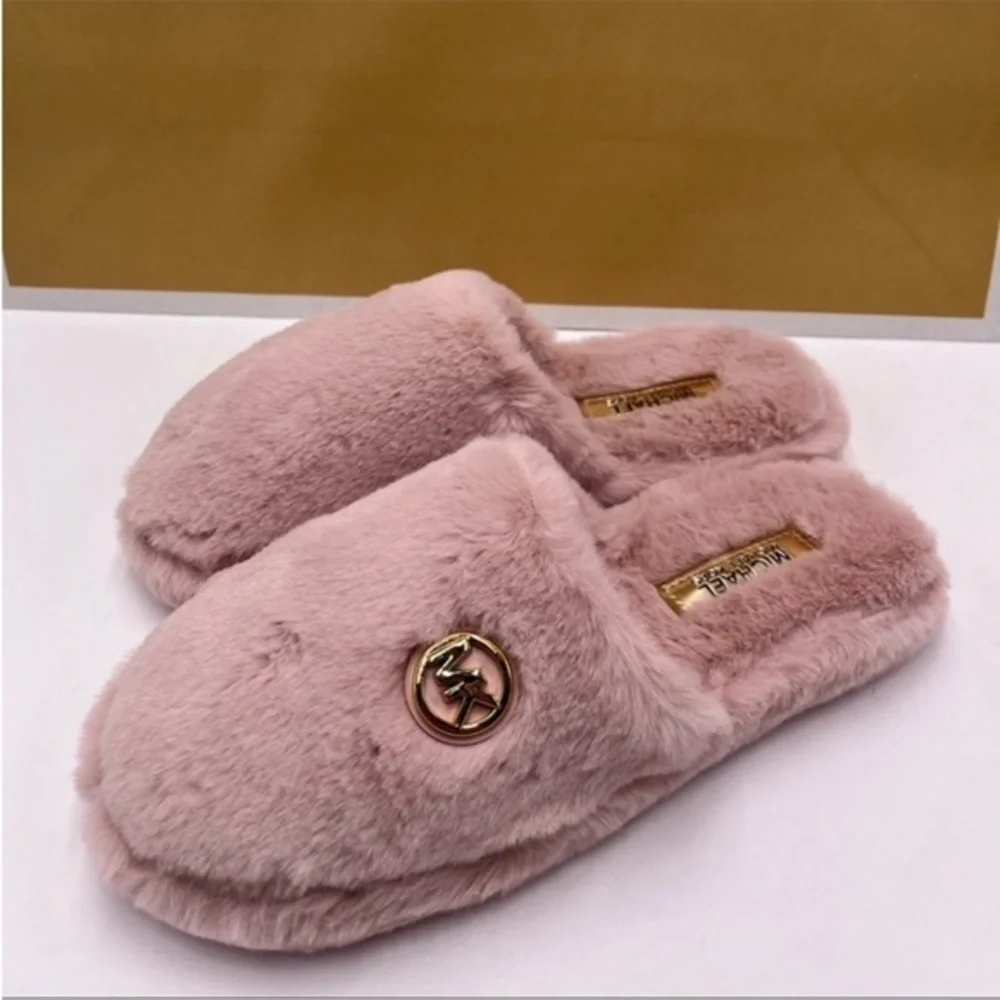 Michael Kors Blush Furry Women's Slippers